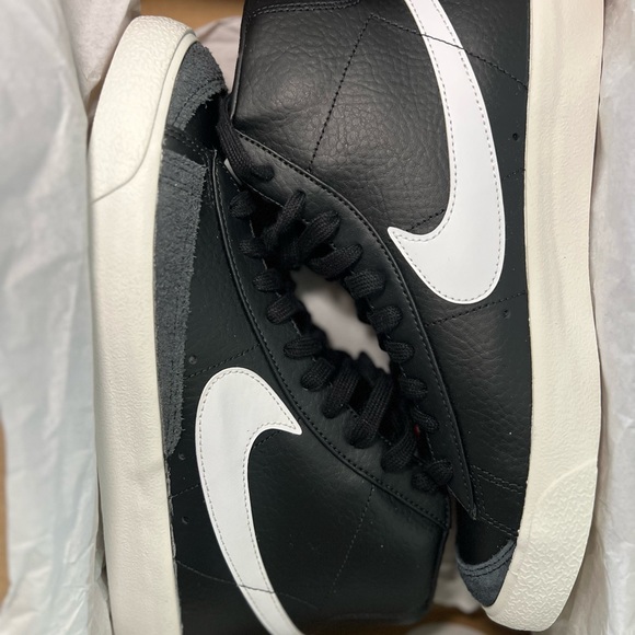 Nike Blazer Mid '77 Vintage Sneakers - Picture 4 of 5